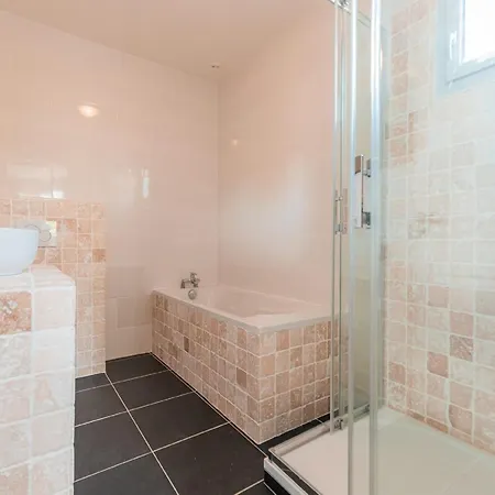 Spacious And Modern With Large Garden And Bbq Area Villa Les Forges (Deux-Sevres)